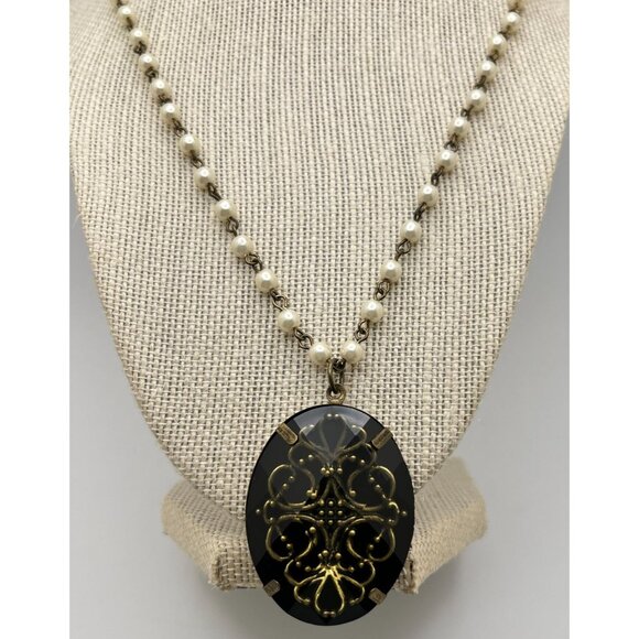 Vintage Faux Pearl Beaded Necklace with Black and Gold Oval Pendant Prong Set - Picture 8 of 8